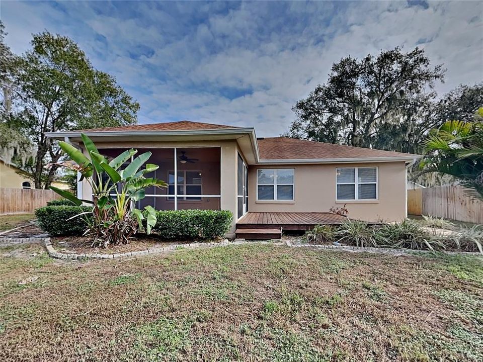 En Renta: $2,119 (4 camas, 2 baños, 1670 Pies cuadrados)