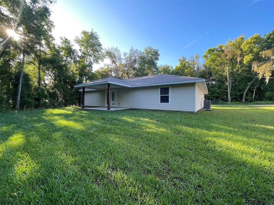 For Rent: $1,700 (3 beds, 2 baths, 1425 Square Feet)