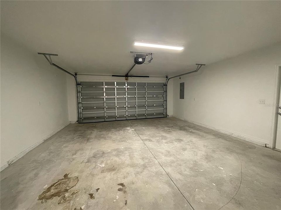 For Rent: $1,700 (3 beds, 2 baths, 1425 Square Feet)