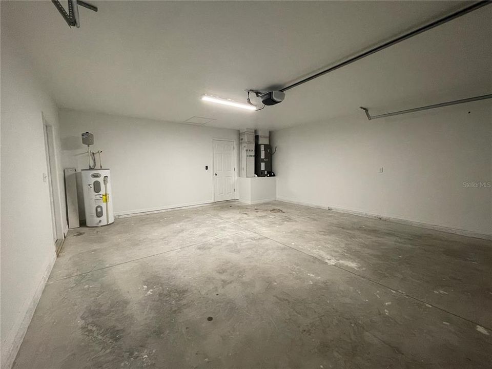 For Rent: $1,700 (3 beds, 2 baths, 1425 Square Feet)