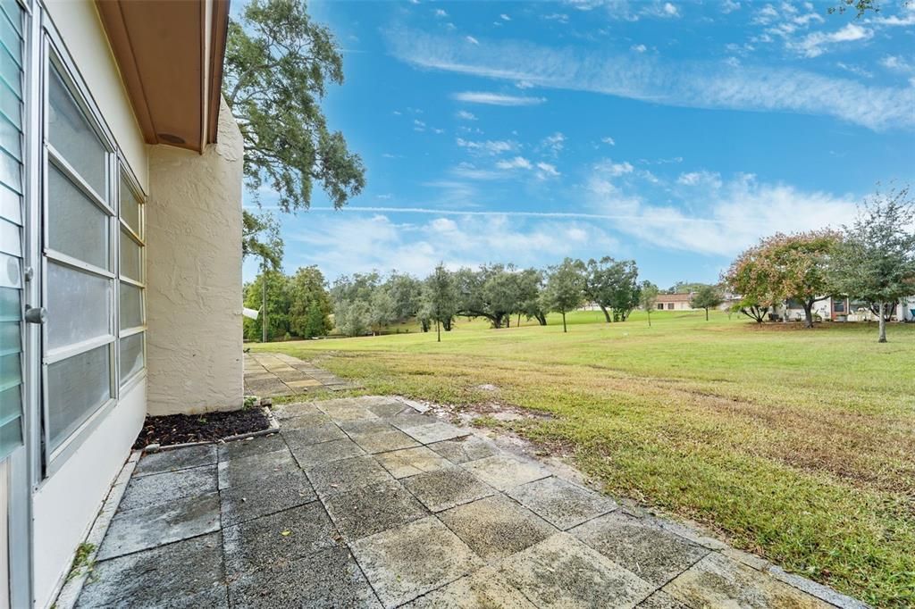 待售: $99,999 (1 贝兹, 1 浴室, 646 平方英尺)