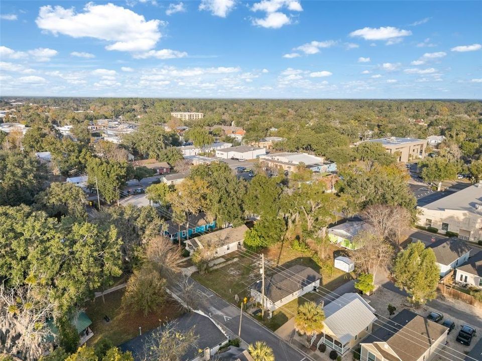 На продажу: $114,900 (0.12 acres)