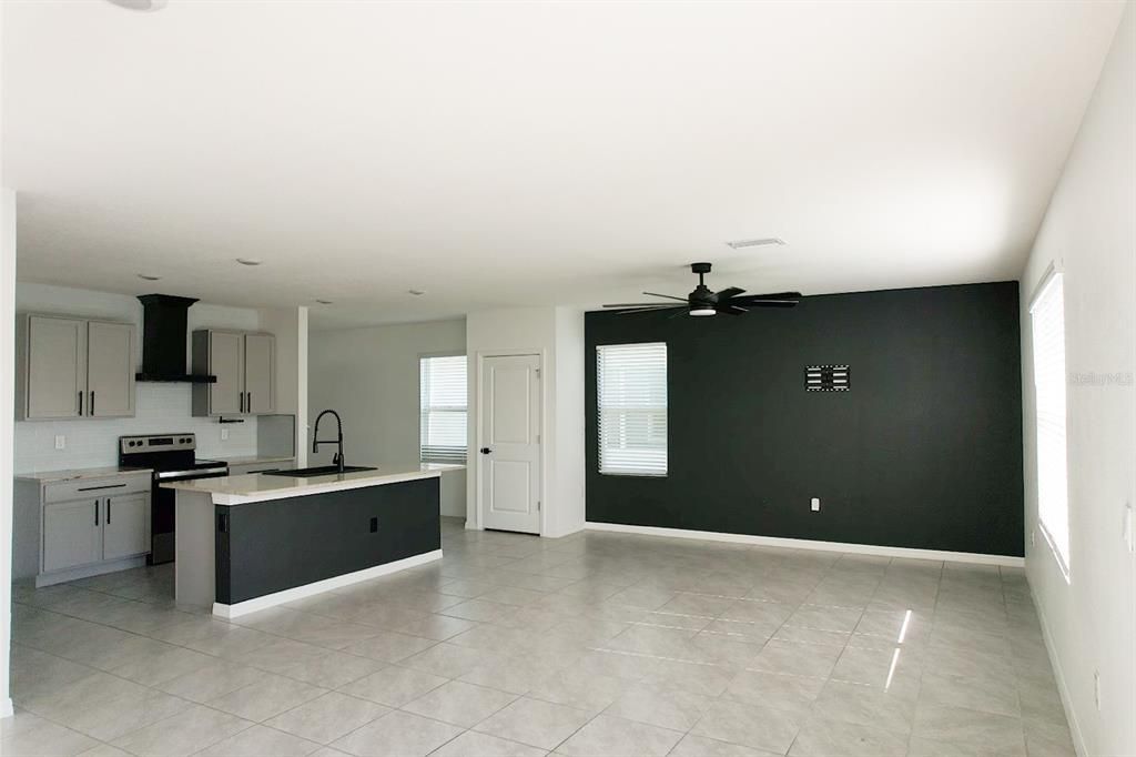 For Rent: $2,800 (4 beds, 2 baths, 2260 Square Feet)