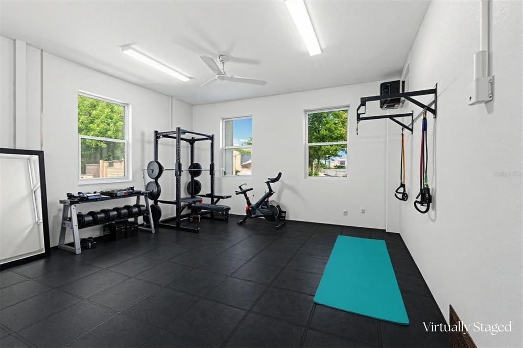 En Renta: $15,000 (5 camas, 4 baños, 5436 Pies cuadrados)