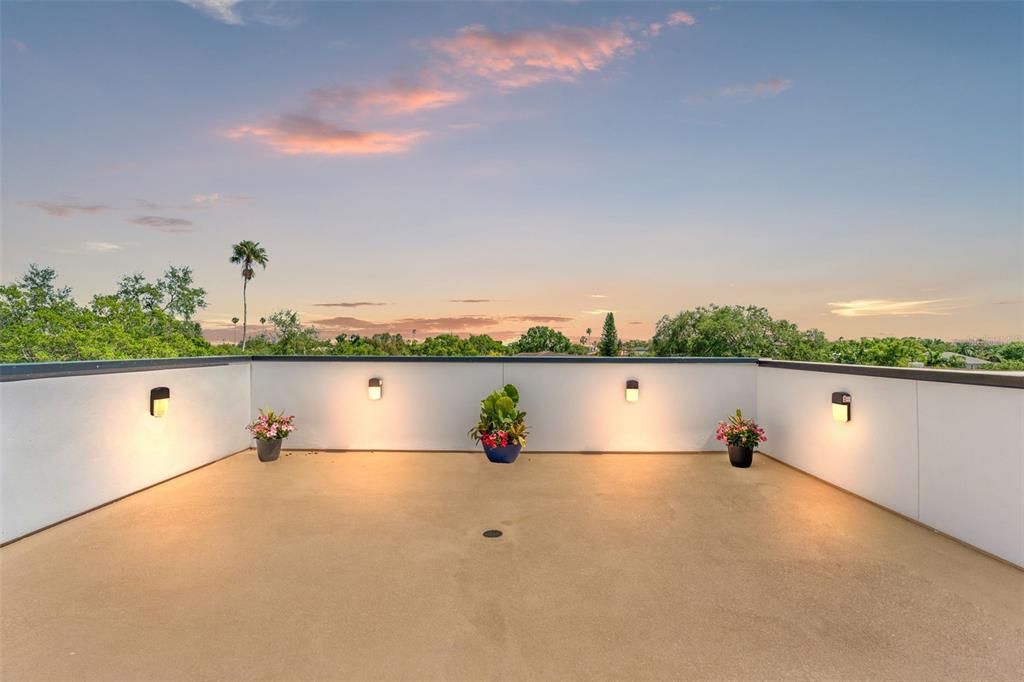 En Renta: $15,000 (5 camas, 4 baños, 5436 Pies cuadrados)