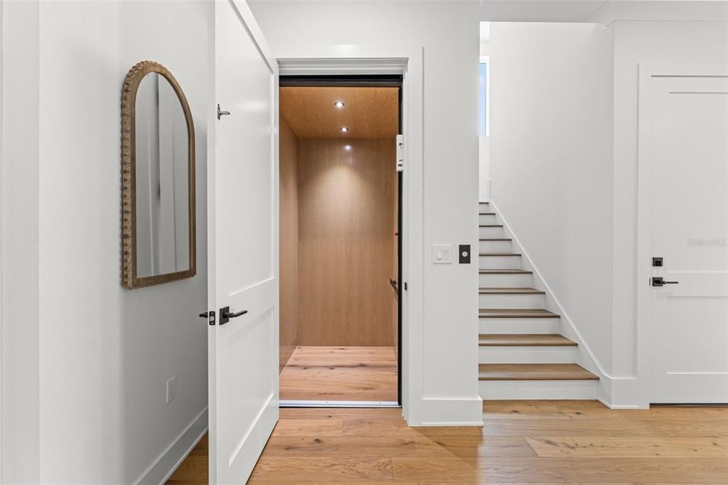 En Renta: $15,000 (5 camas, 4 baños, 5436 Pies cuadrados)