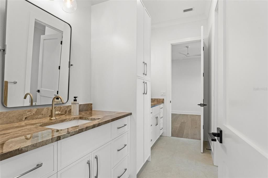 En Renta: $15,000 (5 camas, 4 baños, 5436 Pies cuadrados)