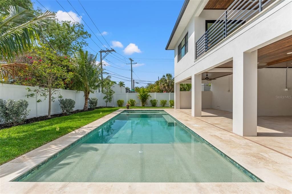 En Renta: $15,000 (5 camas, 4 baños, 5436 Pies cuadrados)