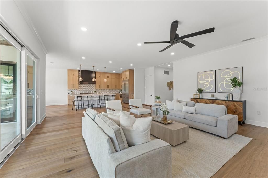 En Renta: $15,000 (5 camas, 4 baños, 5436 Pies cuadrados)