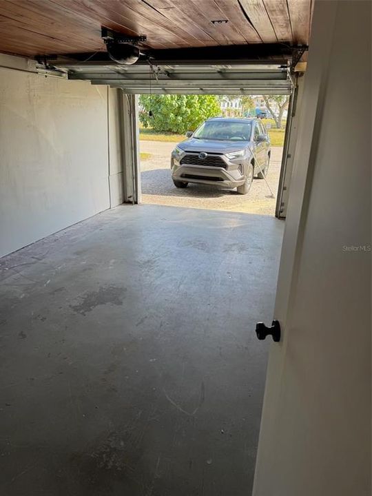 出租: $2,600 (2 贝兹, 1 浴室, 900 平方英尺)