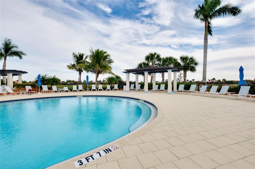 На продажу: $440,000 (2 спален, 2 ванн, 1568 Квадратных фут)