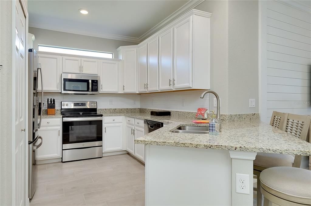 На продажу: $440,000 (2 спален, 2 ванн, 1568 Квадратных фут)