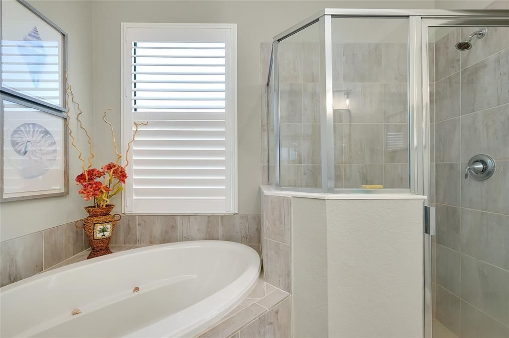 На продажу: $440,000 (2 спален, 2 ванн, 1568 Квадратных фут)