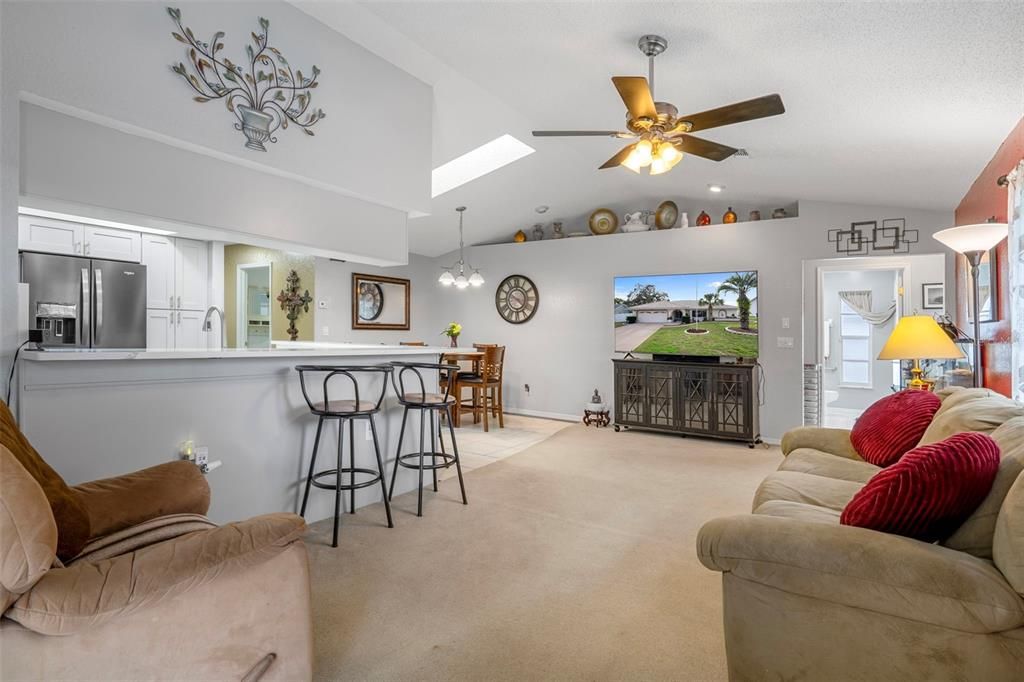 For Sale: $375,000 (3 beds, 2 baths, 1956 Square Feet)