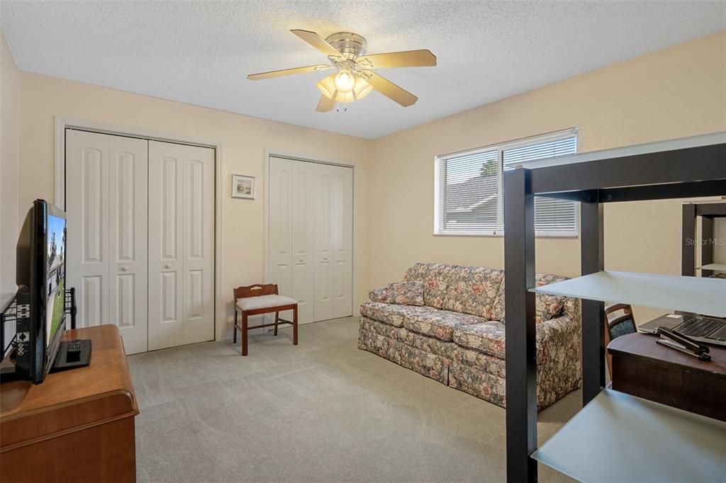 For Sale: $375,000 (3 beds, 2 baths, 1956 Square Feet)