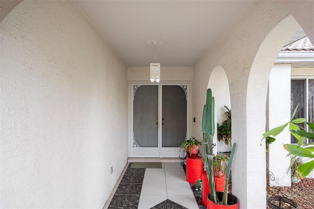 For Sale: $375,000 (3 beds, 2 baths, 1956 Square Feet)