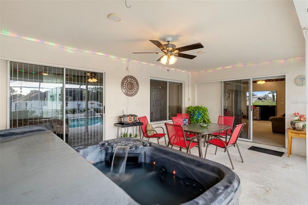 For Sale: $375,000 (3 beds, 2 baths, 1956 Square Feet)