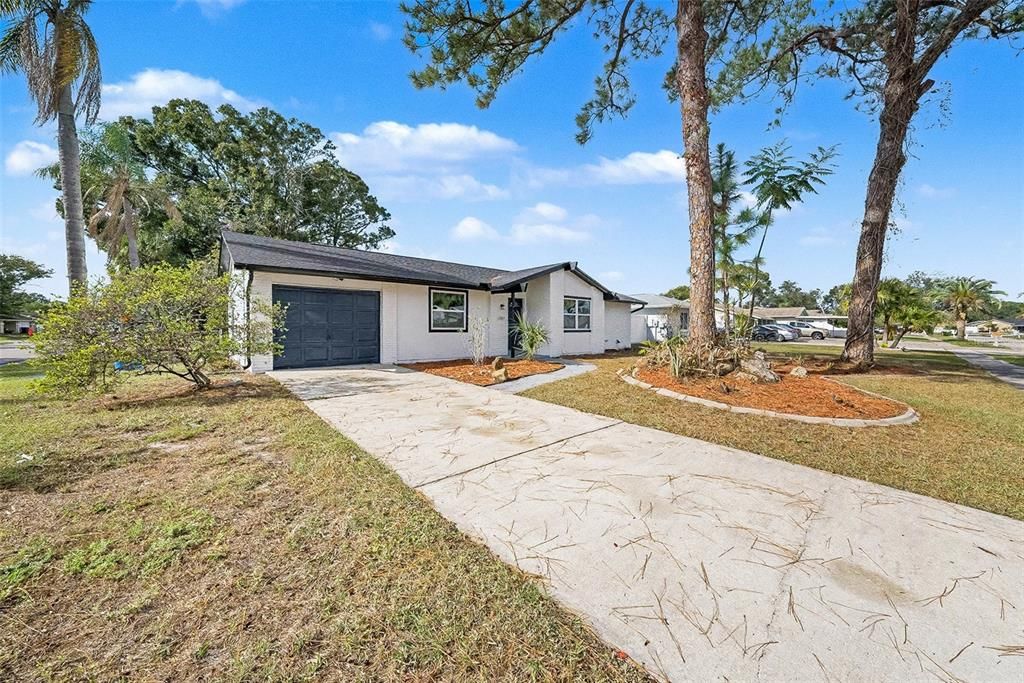 En Venta: $449,000 (3 camas, 2 baños, 1200 Pies cuadrados)