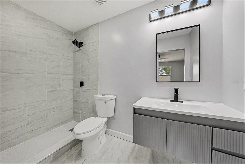 En Venta: $449,000 (3 camas, 2 baños, 1200 Pies cuadrados)