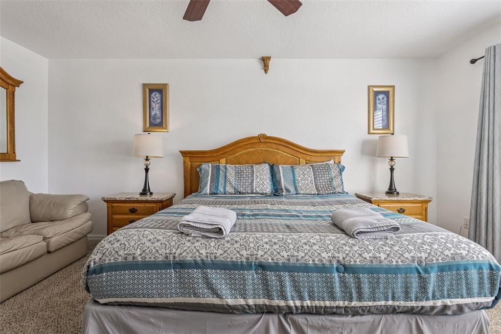 For Sale: $449,999 (5 beds, 3 baths, 2381 Square Feet)