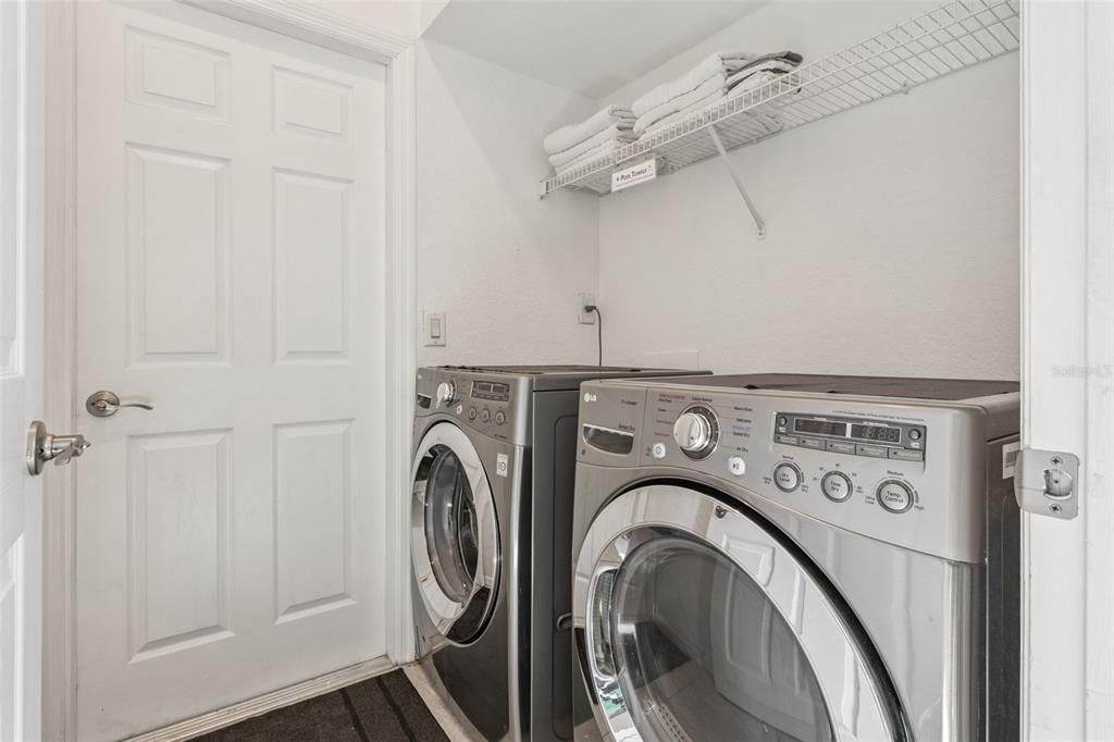 For Sale: $449,999 (5 beds, 3 baths, 2381 Square Feet)