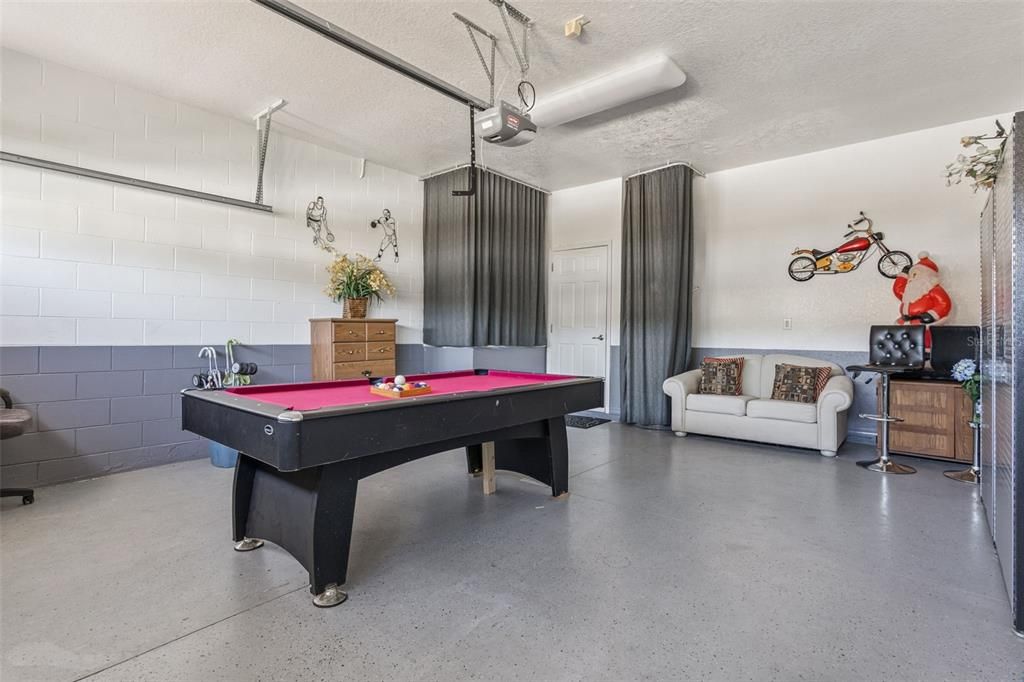 For Sale: $449,999 (5 beds, 3 baths, 2381 Square Feet)