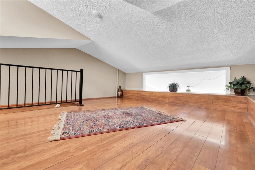 En Venta: $1,215,000 (2 camas, 2 baños, 1510 Pies cuadrados)