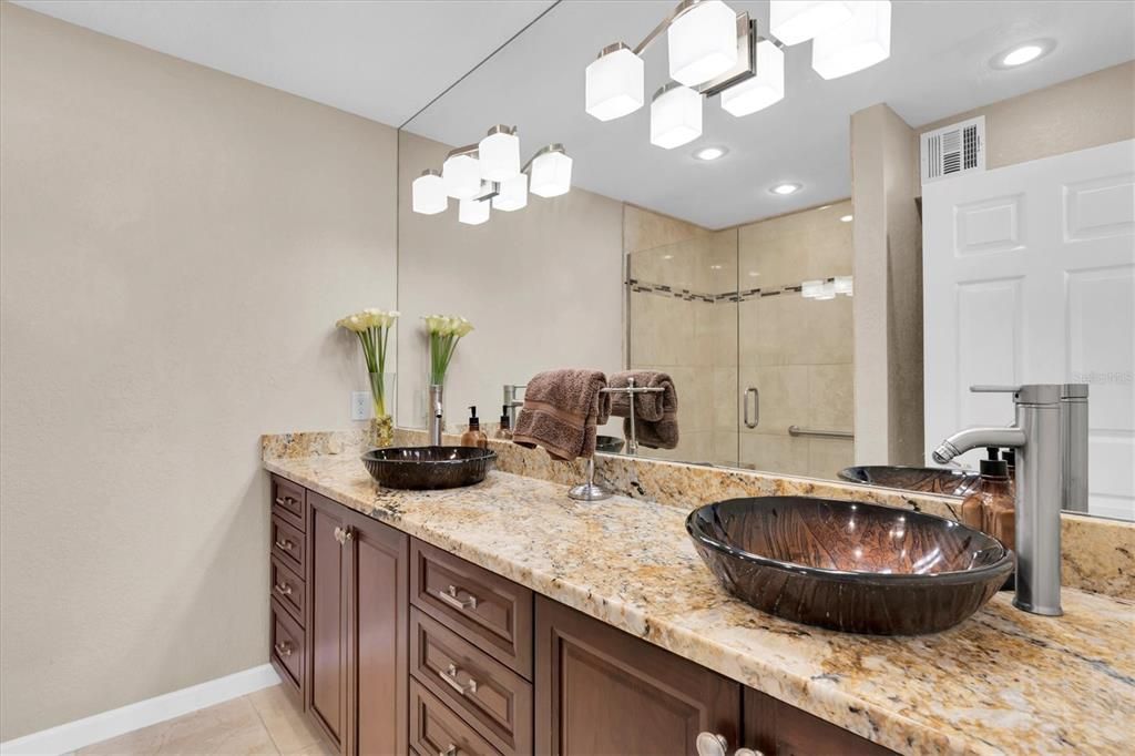 En Venta: $1,215,000 (2 camas, 2 baños, 1510 Pies cuadrados)