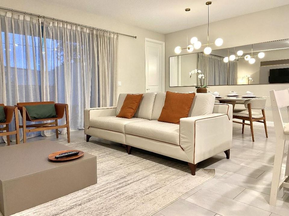 待售: $475,000 (4 贝兹, 4 浴室, 2112 平方英尺)