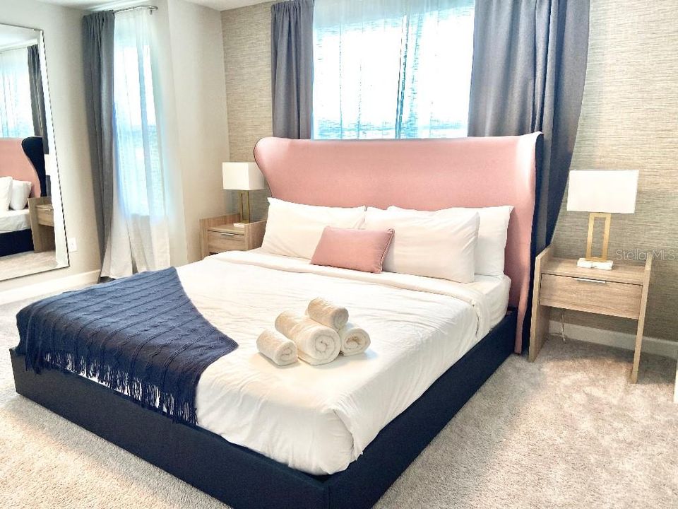 待售: $475,000 (4 贝兹, 4 浴室, 2112 平方英尺)