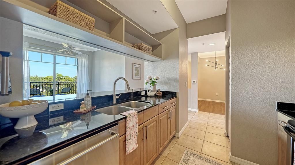 For Rent: $3,000 (3 beds, 2 baths, 1352 Square Feet)