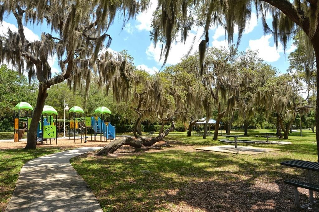 For Rent: $3,000 (3 beds, 2 baths, 1352 Square Feet)