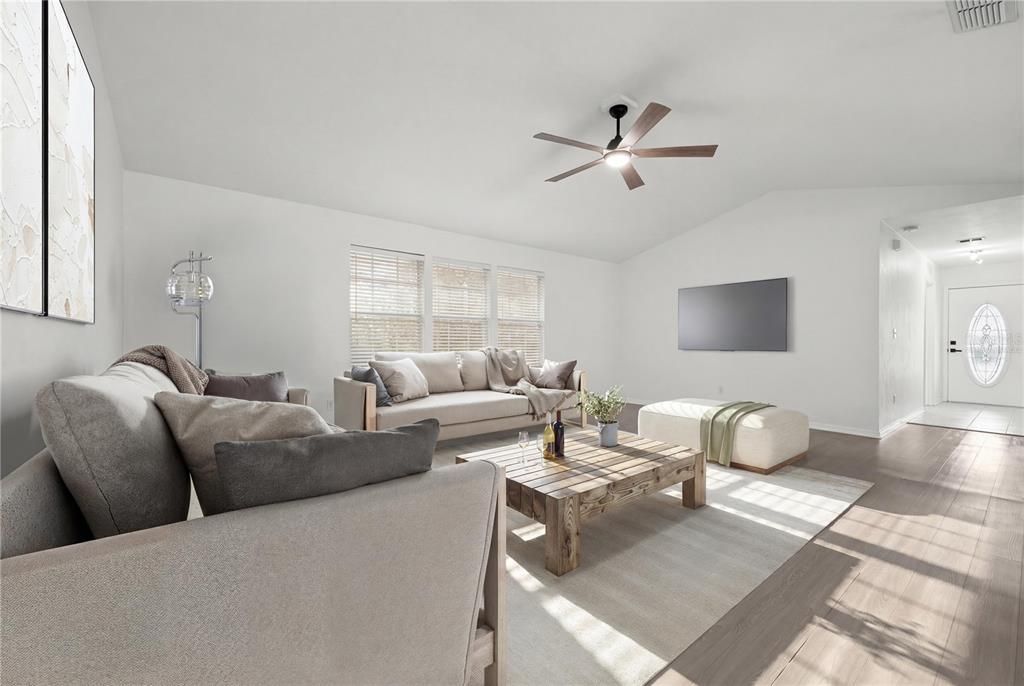 待售: $265,000 (2 贝兹, 2 浴室, 1254 平方英尺)