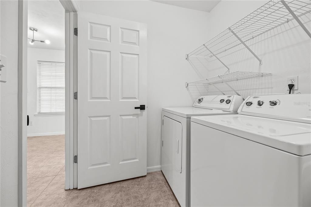 待售: $265,000 (2 贝兹, 2 浴室, 1254 平方英尺)