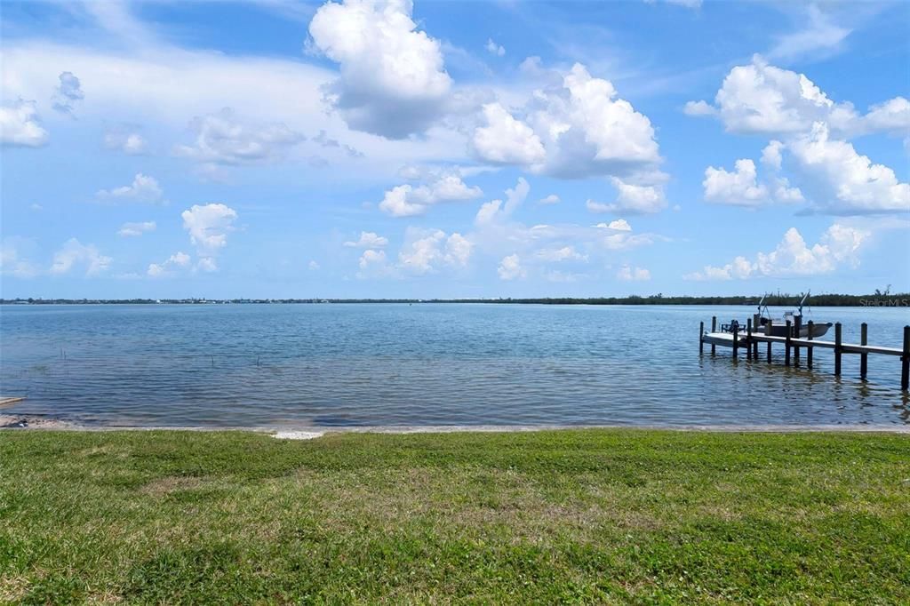 待售: $550,000 (2 贝兹, 2 浴室, 1296 平方英尺)