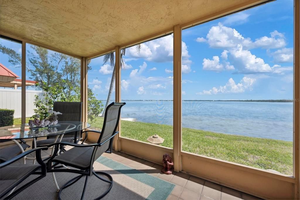 待售: $550,000 (2 贝兹, 2 浴室, 1296 平方英尺)