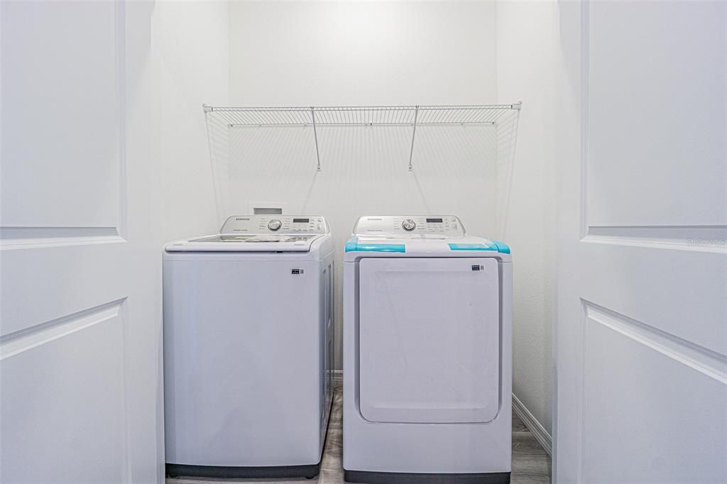 For Rent: $2,400 (3 beds, 2 baths, 1565 Square Feet)