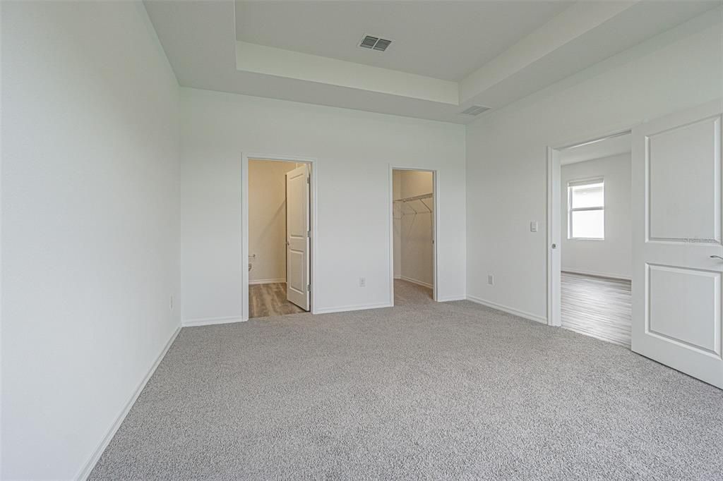 For Rent: $2,400 (3 beds, 2 baths, 1565 Square Feet)