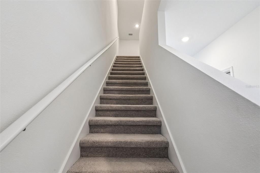 For Rent: $2,100 (3 beds, 2 baths, 1558 Square Feet)