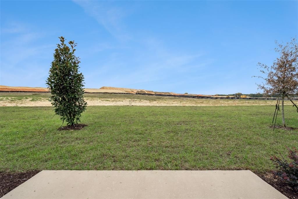 For Rent: $2,100 (3 beds, 2 baths, 1558 Square Feet)