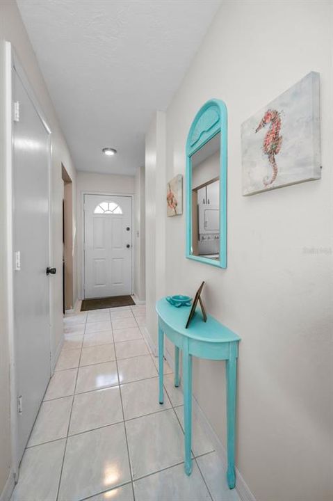 待售: $249,000 (2 贝兹, 2 浴室, 1155 平方英尺)