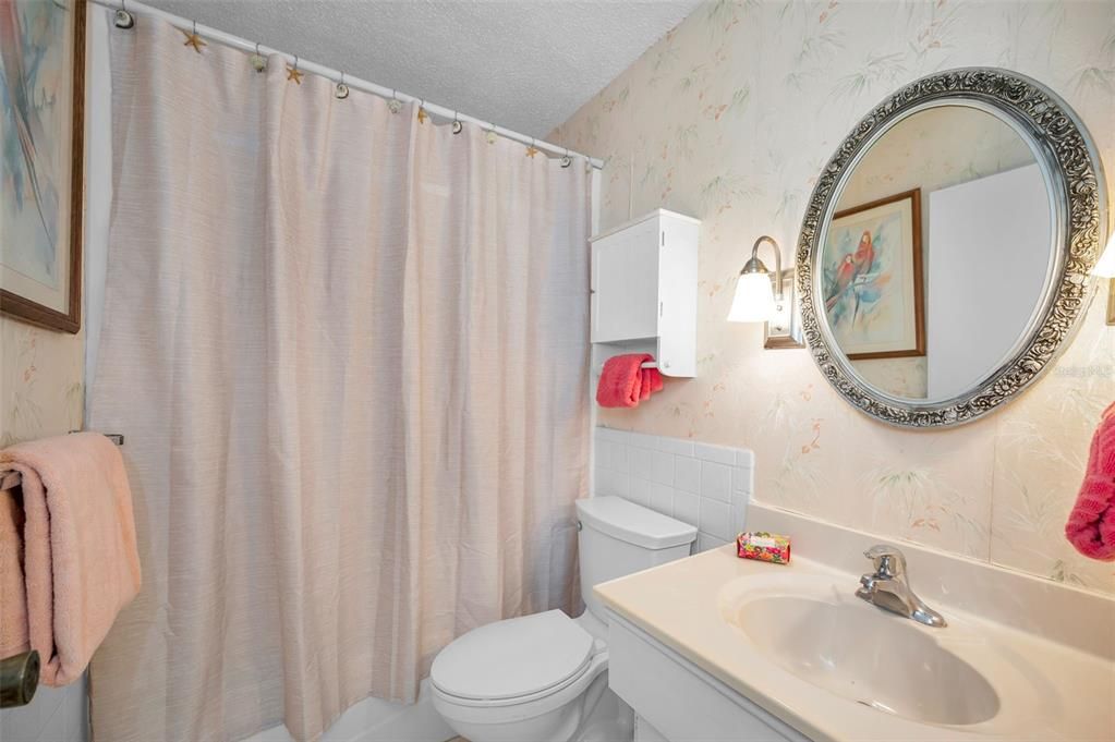 待售: $249,000 (2 贝兹, 2 浴室, 1155 平方英尺)