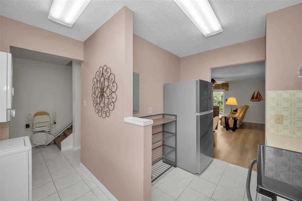 待售: $249,000 (2 贝兹, 2 浴室, 1155 平方英尺)