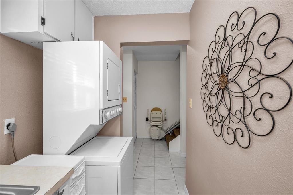 待售: $249,000 (2 贝兹, 2 浴室, 1155 平方英尺)