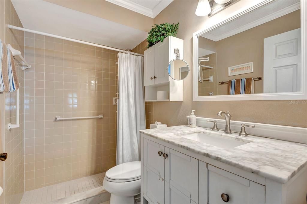 For Sale: $339,900 (3 beds, 2 baths, 1561 Square Feet)