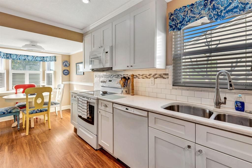 For Sale: $339,900 (3 beds, 2 baths, 1561 Square Feet)