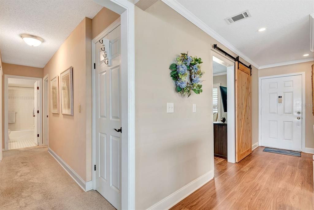 For Sale: $339,900 (3 beds, 2 baths, 1561 Square Feet)