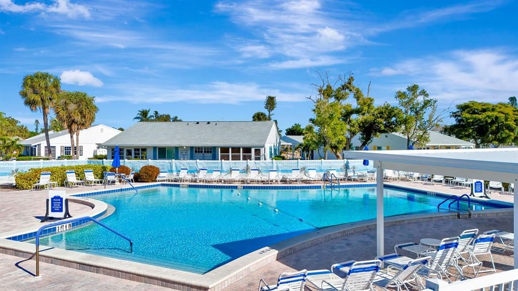 For Sale: $339,900 (3 beds, 2 baths, 1561 Square Feet)