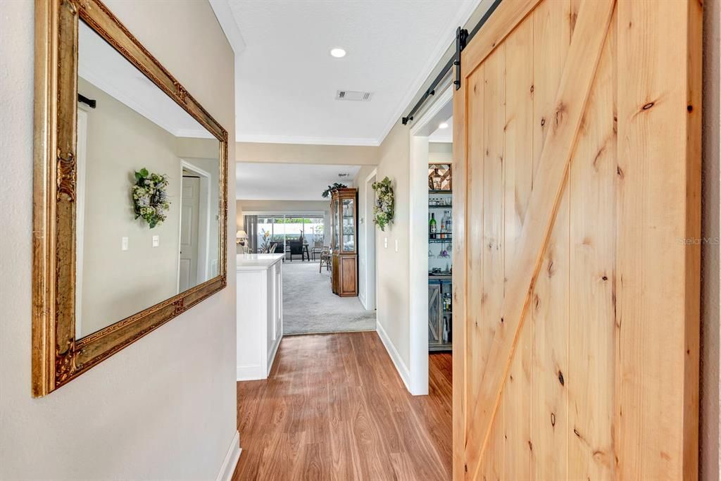 For Sale: $339,900 (3 beds, 2 baths, 1561 Square Feet)