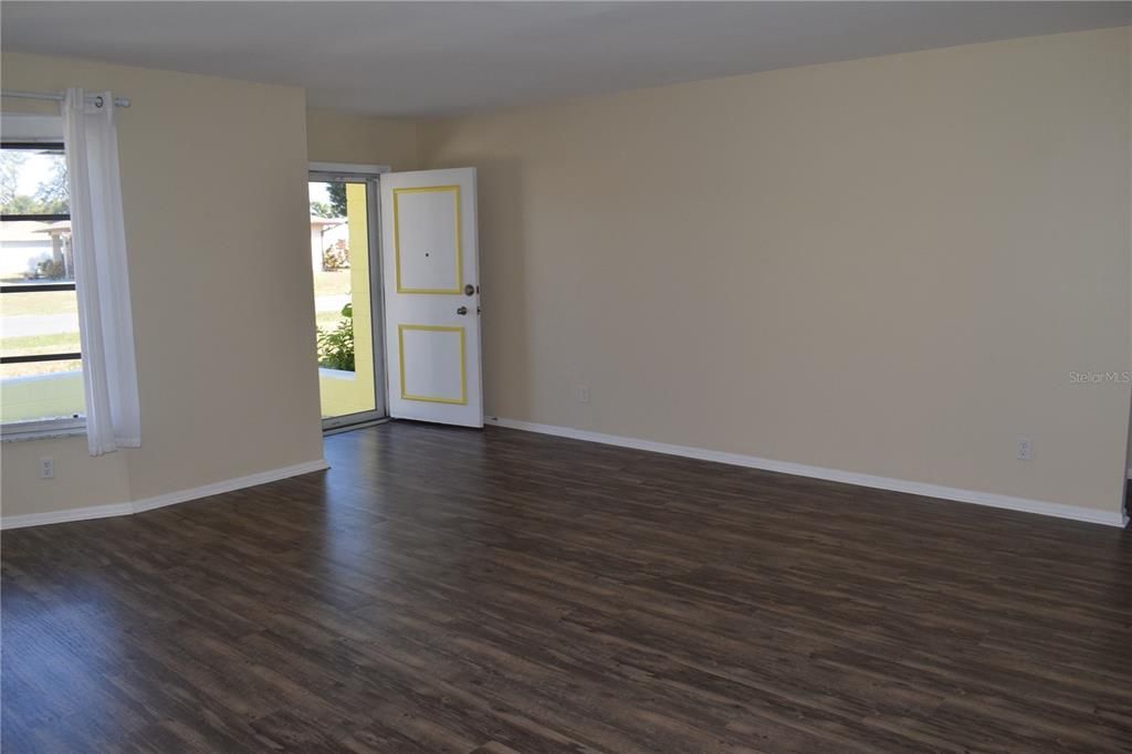 В аренду: $2,150 (3 спален, 2 ванн, 1643 Квадратных фут)